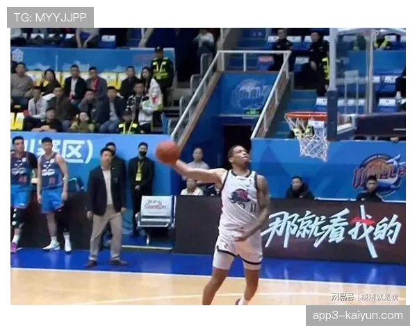 山东高速主场99-86击败广东,高诗岩6助攻4抢断主导攻防转换 山东高速主场99-86击败广东,高诗岩6助攻4抢断主导攻防转换